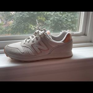 New Balance 373 - 8